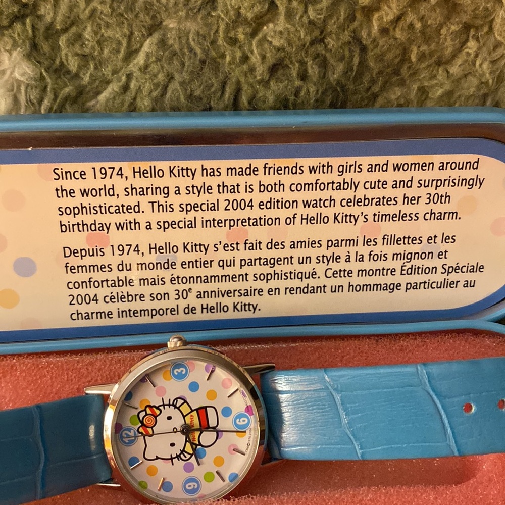 Hello Kitty Commemorative Watch - Picture 12 of 12